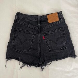 Ribcage Levi’s short black